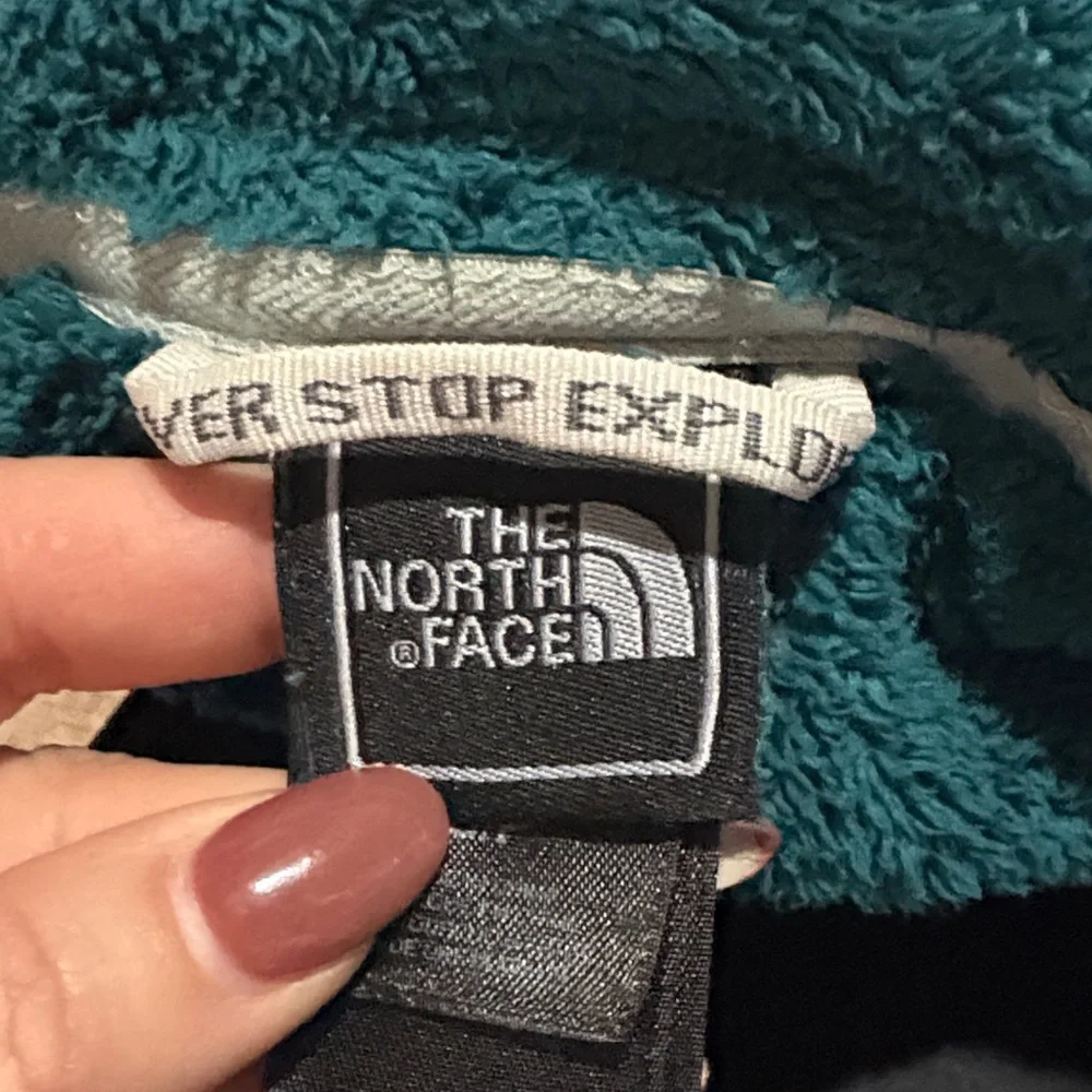The North Face Women’s Teal Fleece Jacket size small - Picture 10 of 12